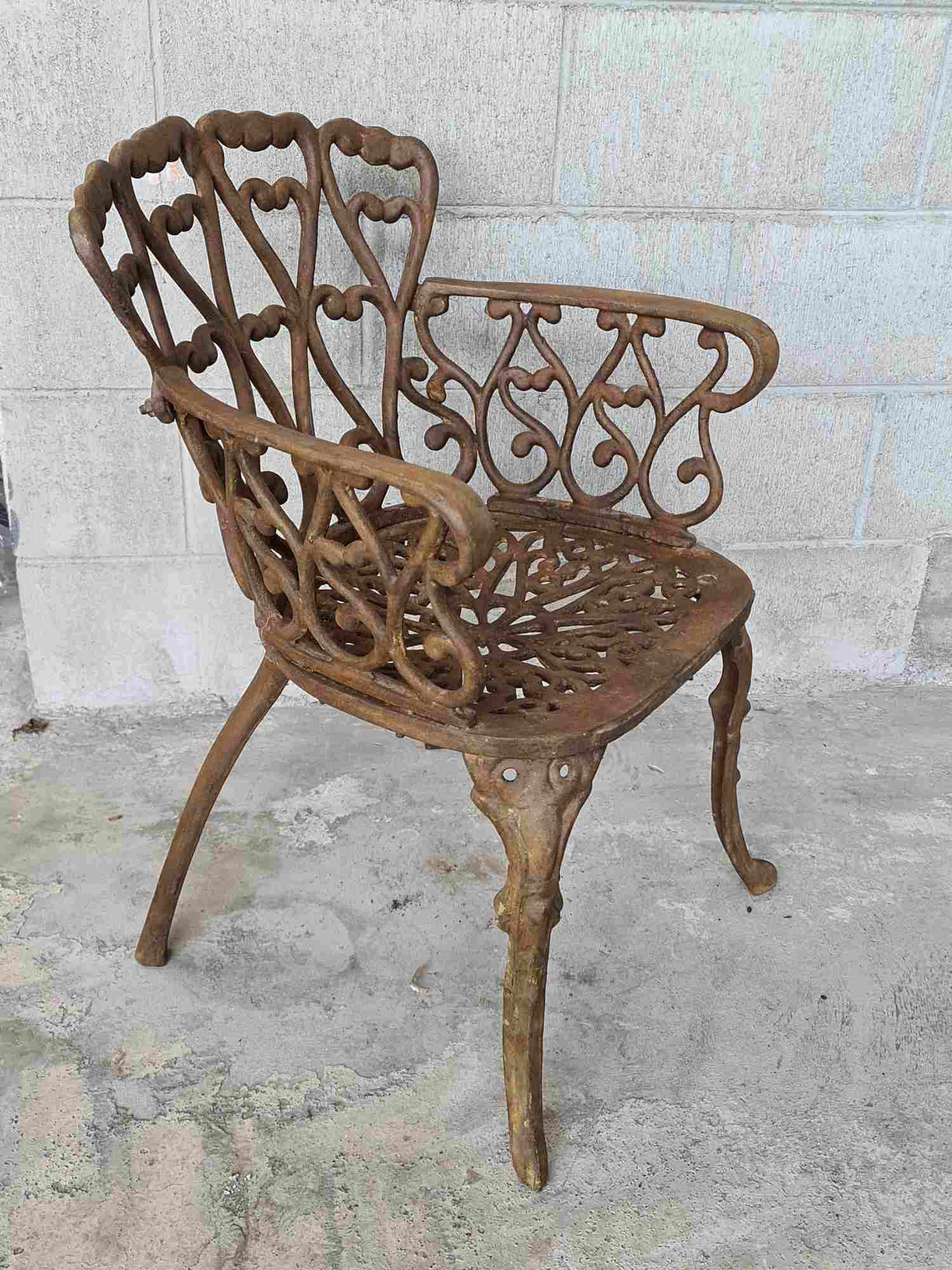 CALLINGTON CAST IRON ARMCHAIR