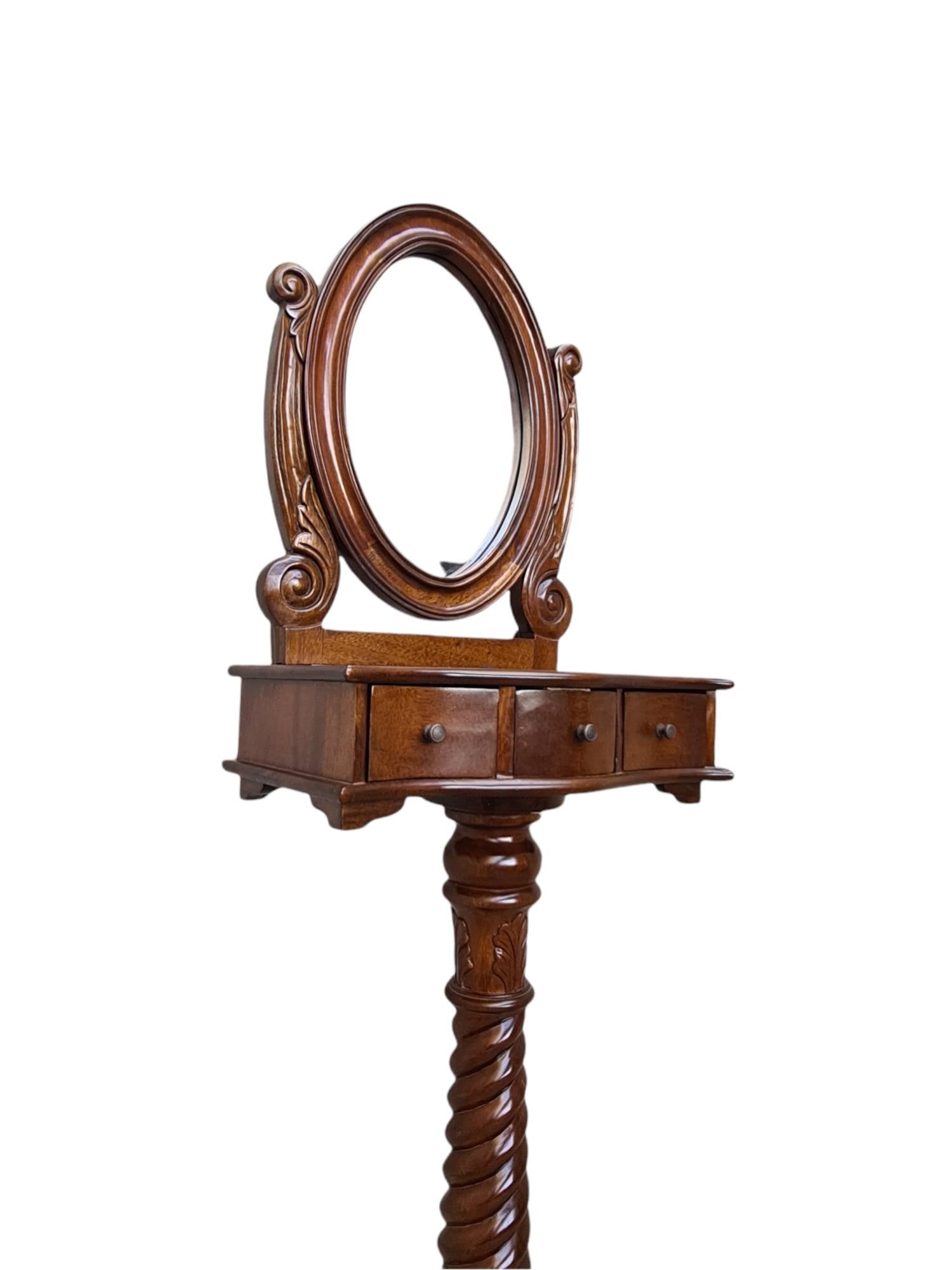 VICTORIAN GENTLEMEN SHAVING STAND