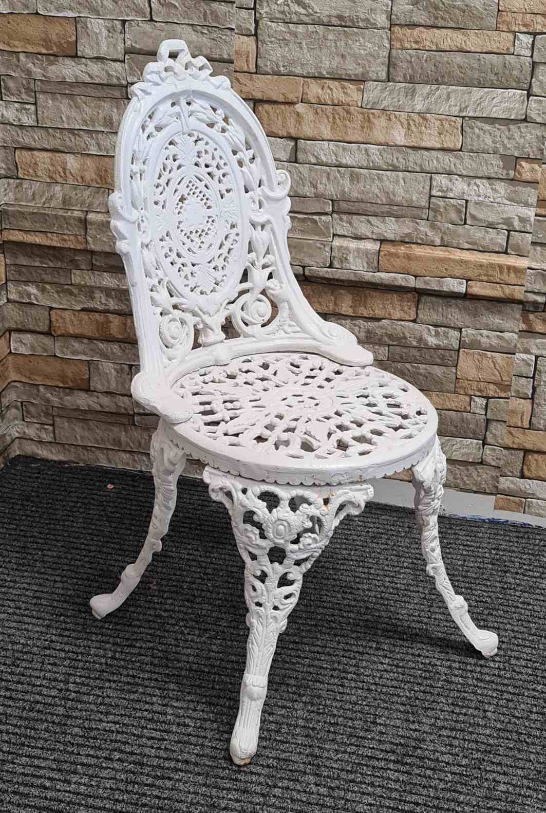 Victoria Cast Iron Chair