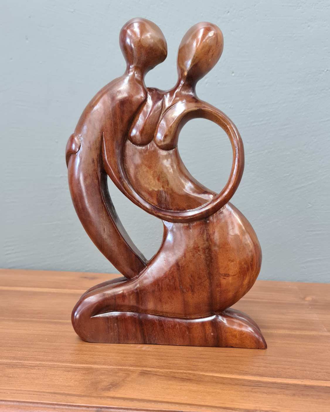 MOTHER CHILD TEAK SCULPTURE