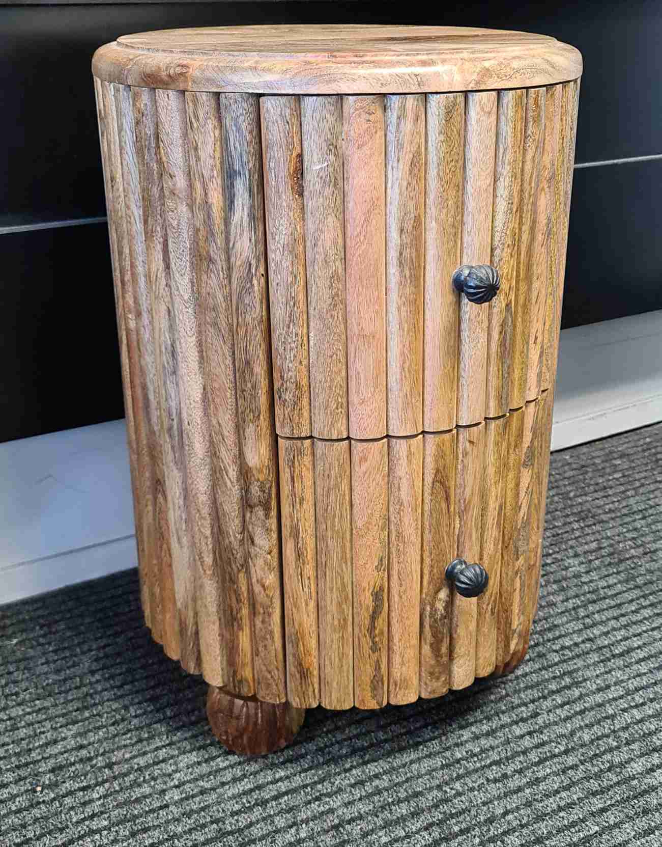 PATNOX FLUTED SOLID WOOD NIGHTSTAND