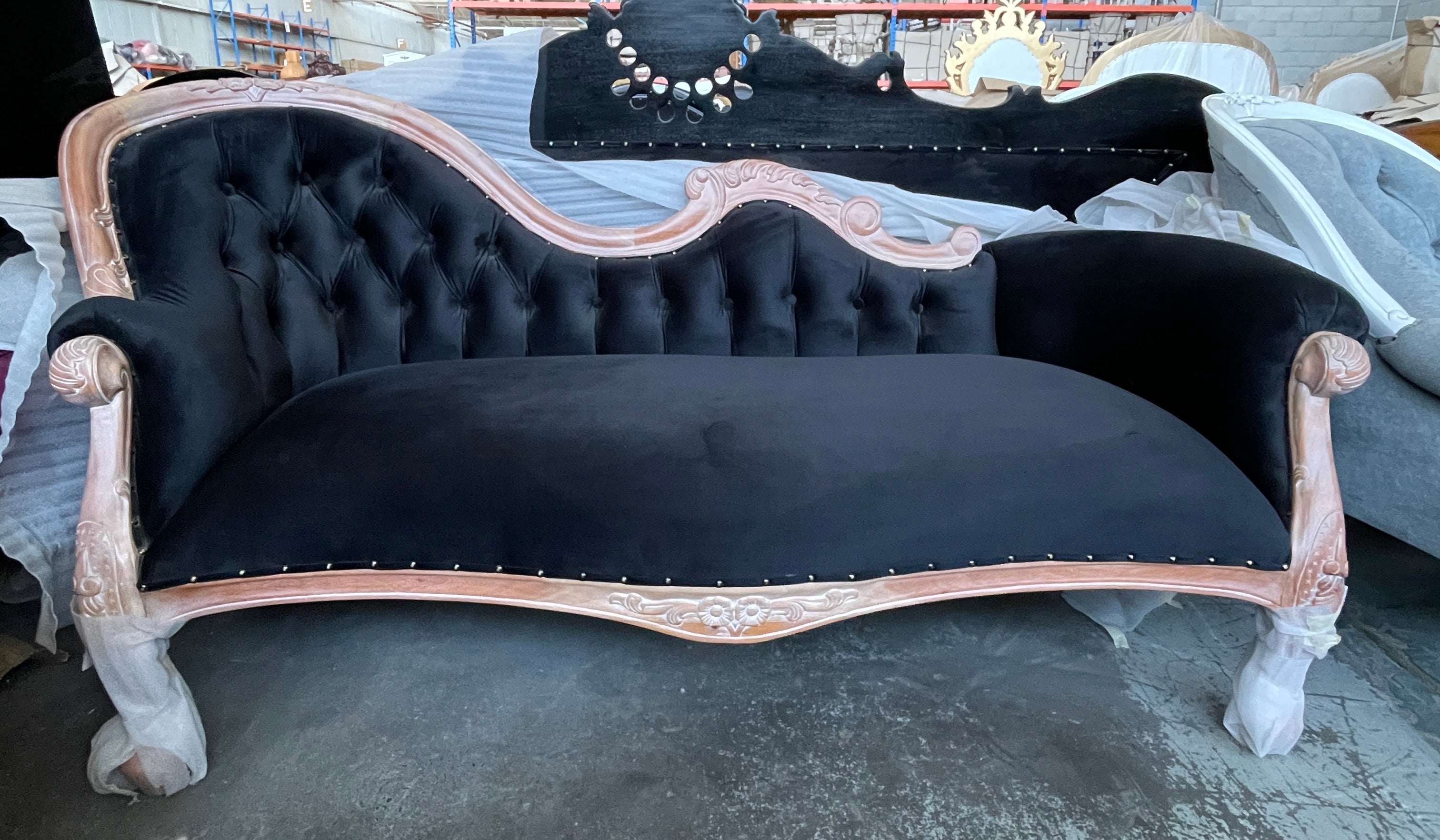 LOUIS SINGLE ENDED CHAISE