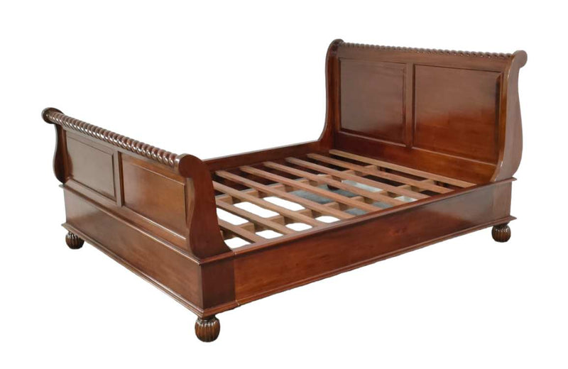 TWISTED SLEIGH BED