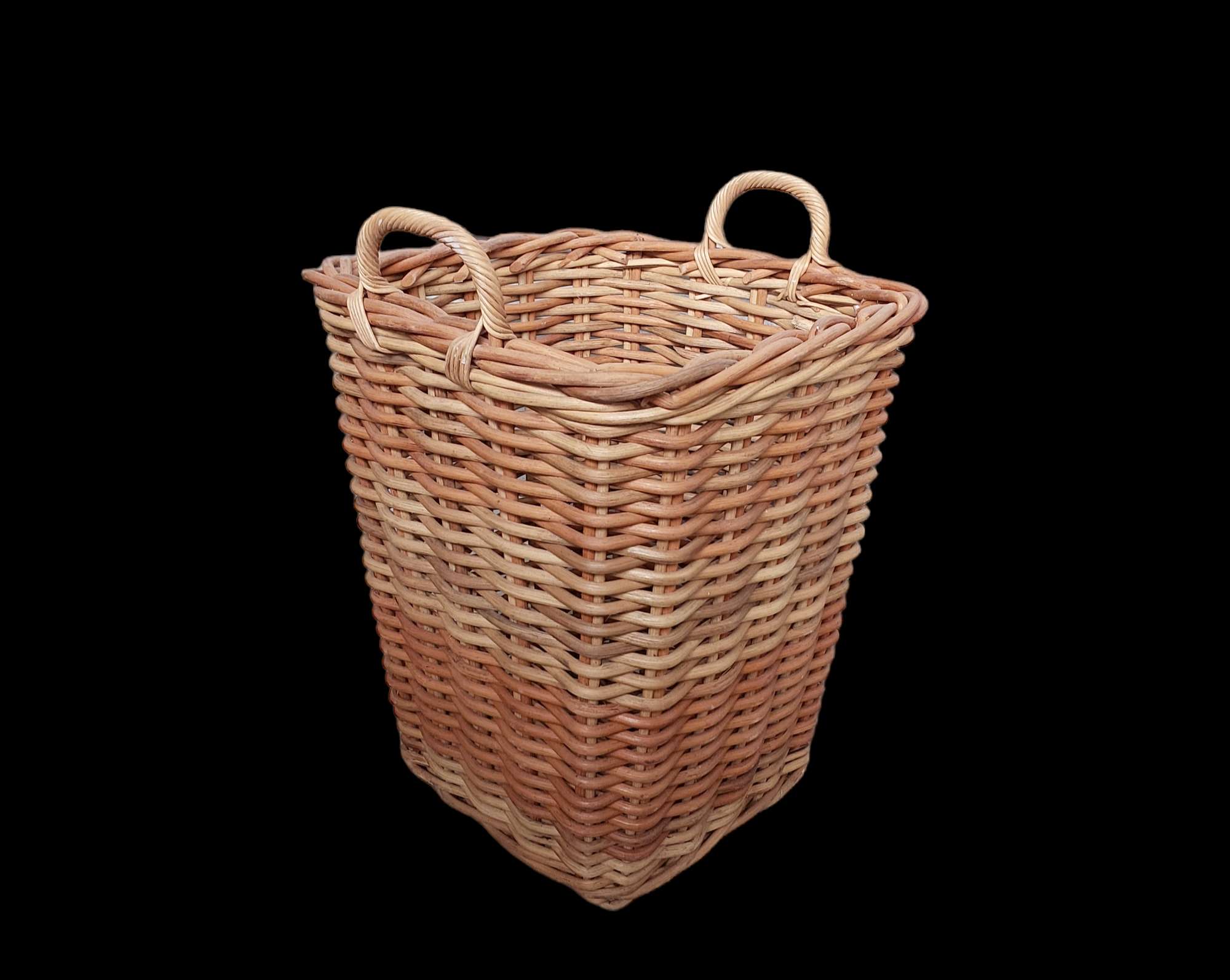 HAND WEAVEN RATTAN BASKET LARGE