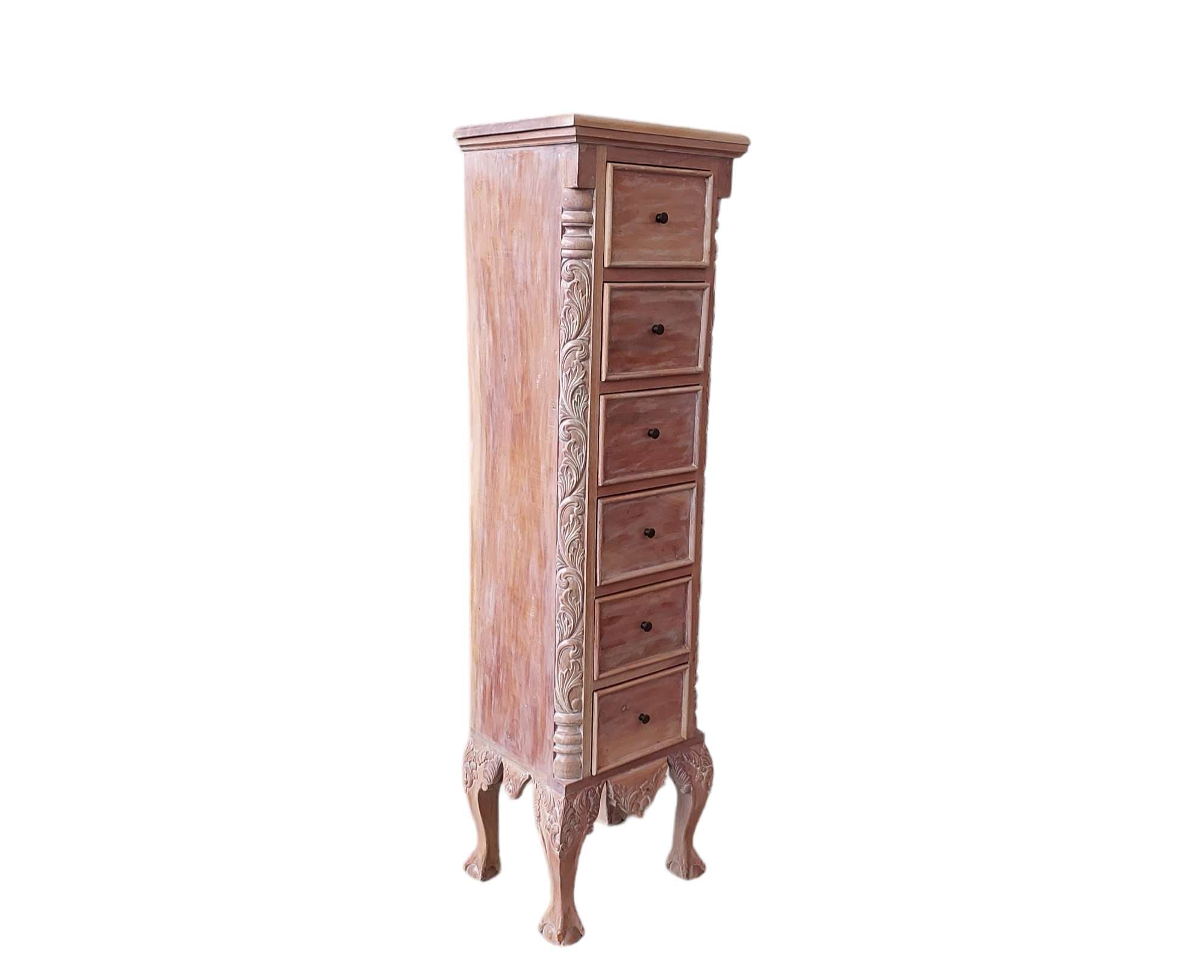 Charles Chippendale Lingeri Chest