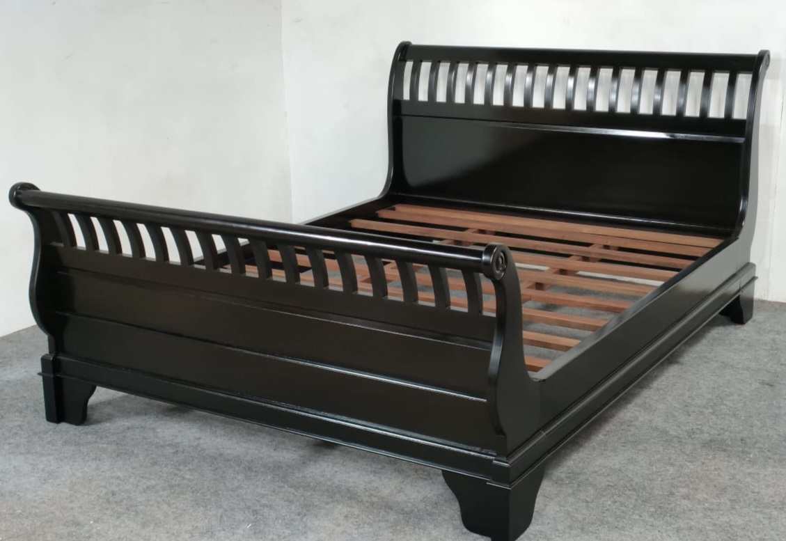 VENUS SLATED SLEIGH BED