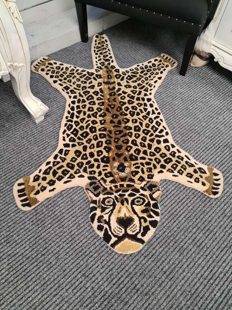 Wool Leopard Rug (Hand Made)