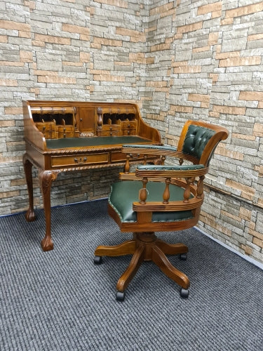 Chippendale Escritoire (Desk)