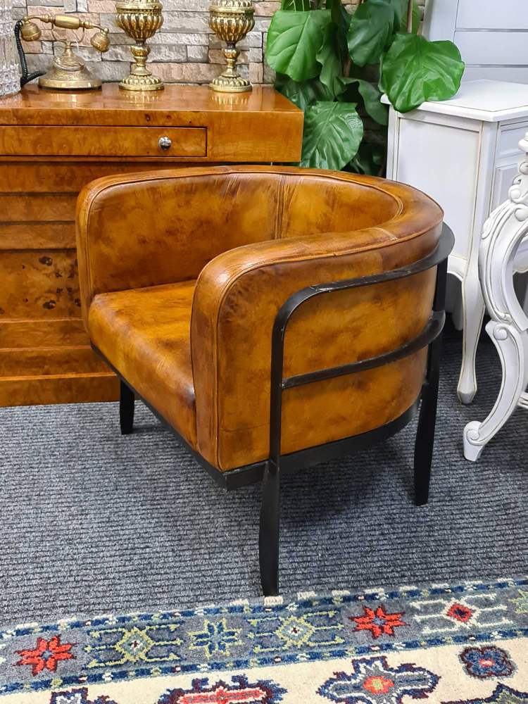 New Yorker Genuine leather Tub Chair