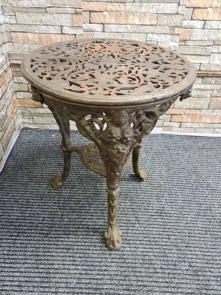 FRANCIS CAST IRON TABLE