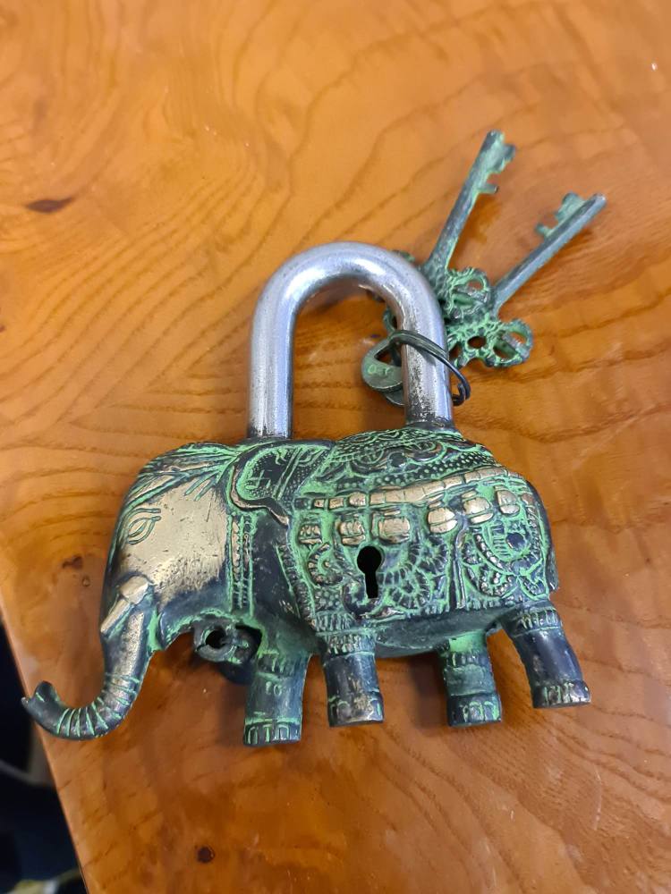 BRASS ELEPHANT PADLOCK