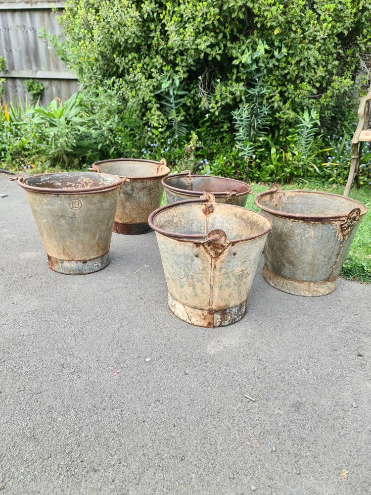 Vintage water Bucket