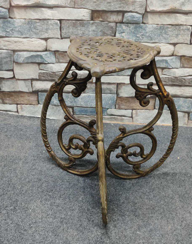 Milford Cast Iron Stand