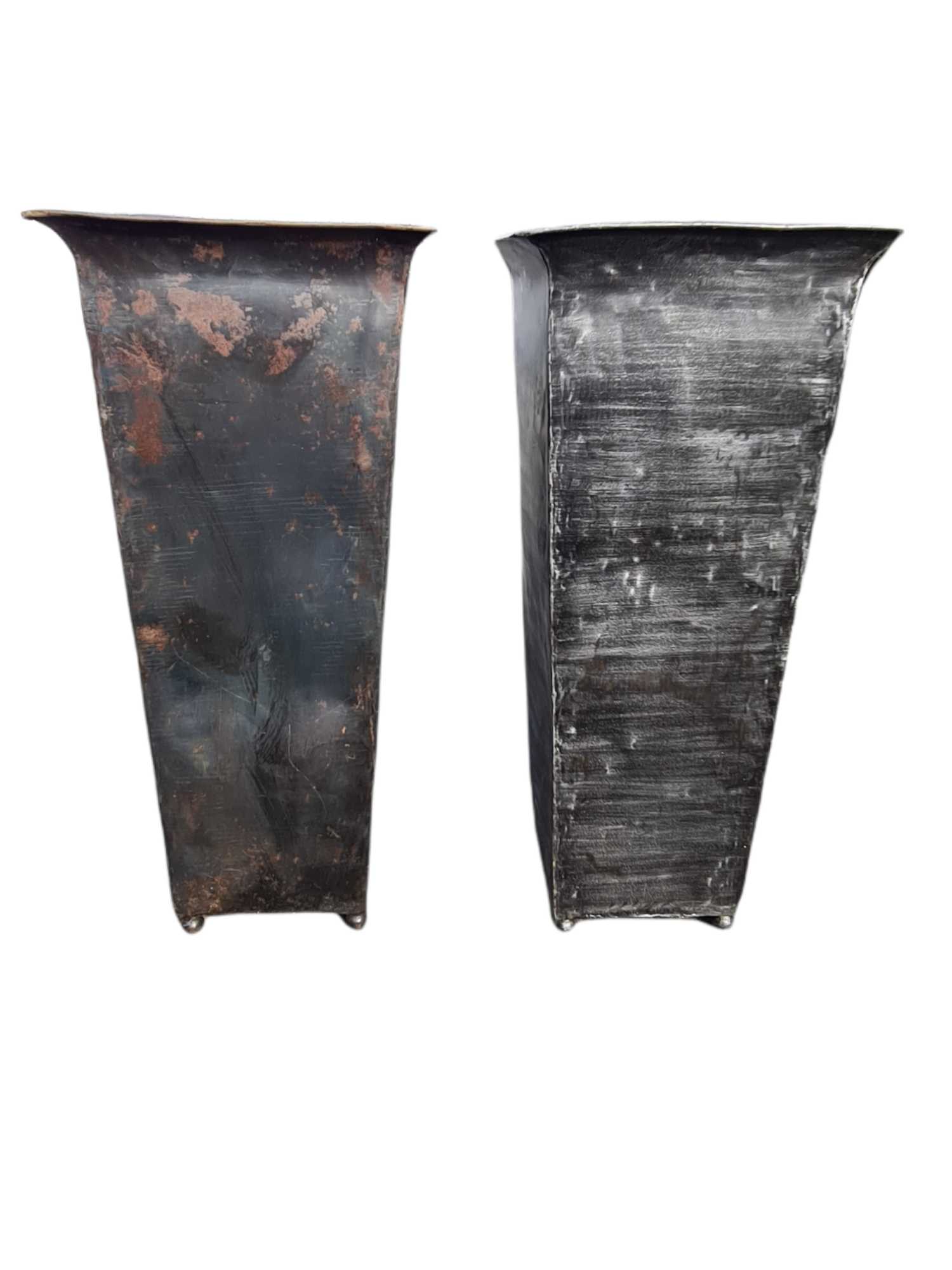 KAMALA VINTAGE INDIAN METAL PLANTER