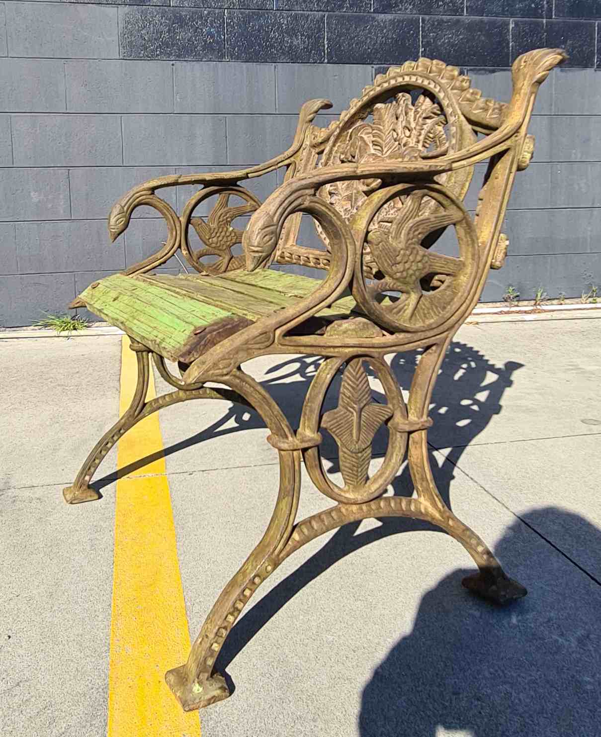 CAST IRON LOVE BIRDS BENCH