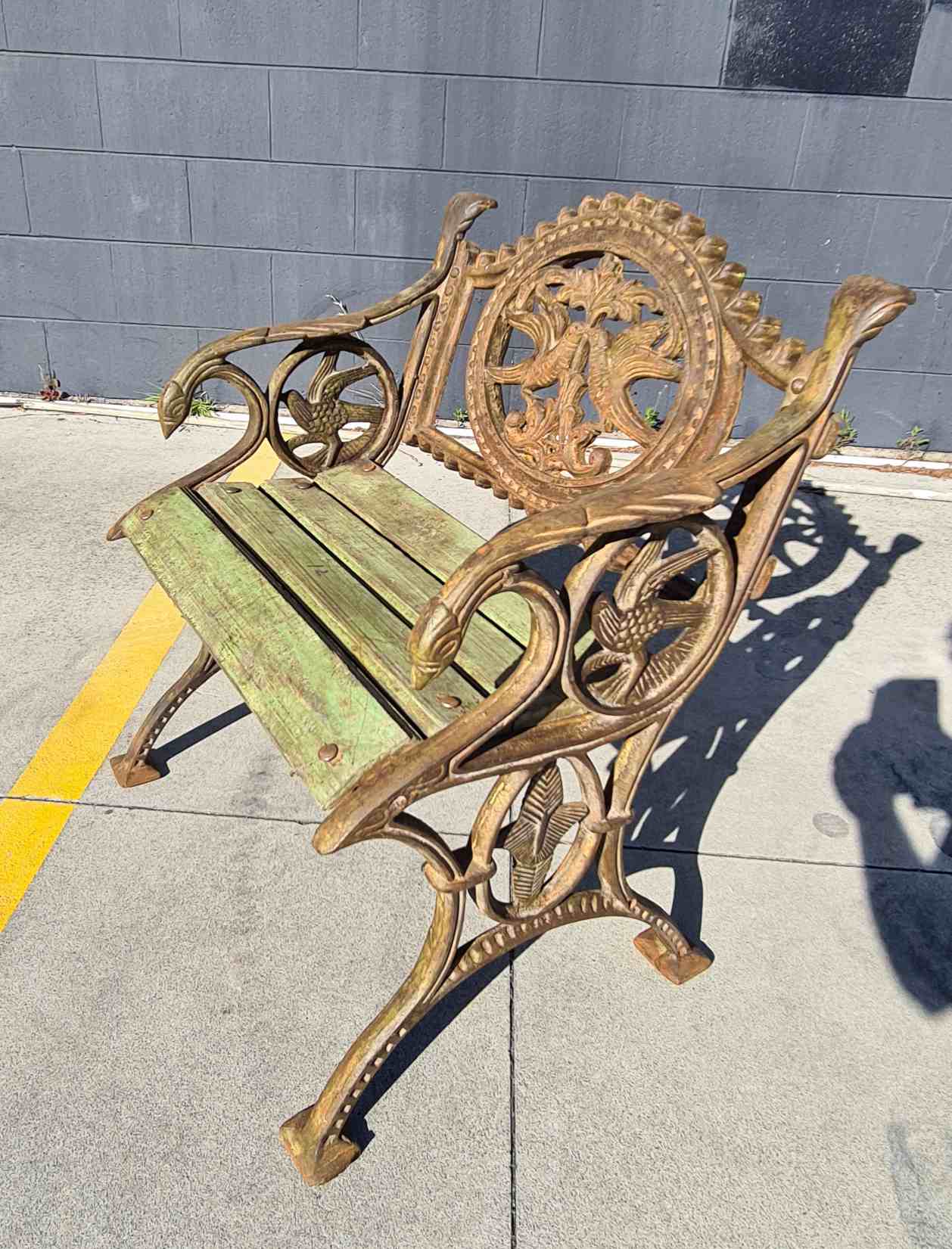 CAST IRON LOVE BIRDS BENCH