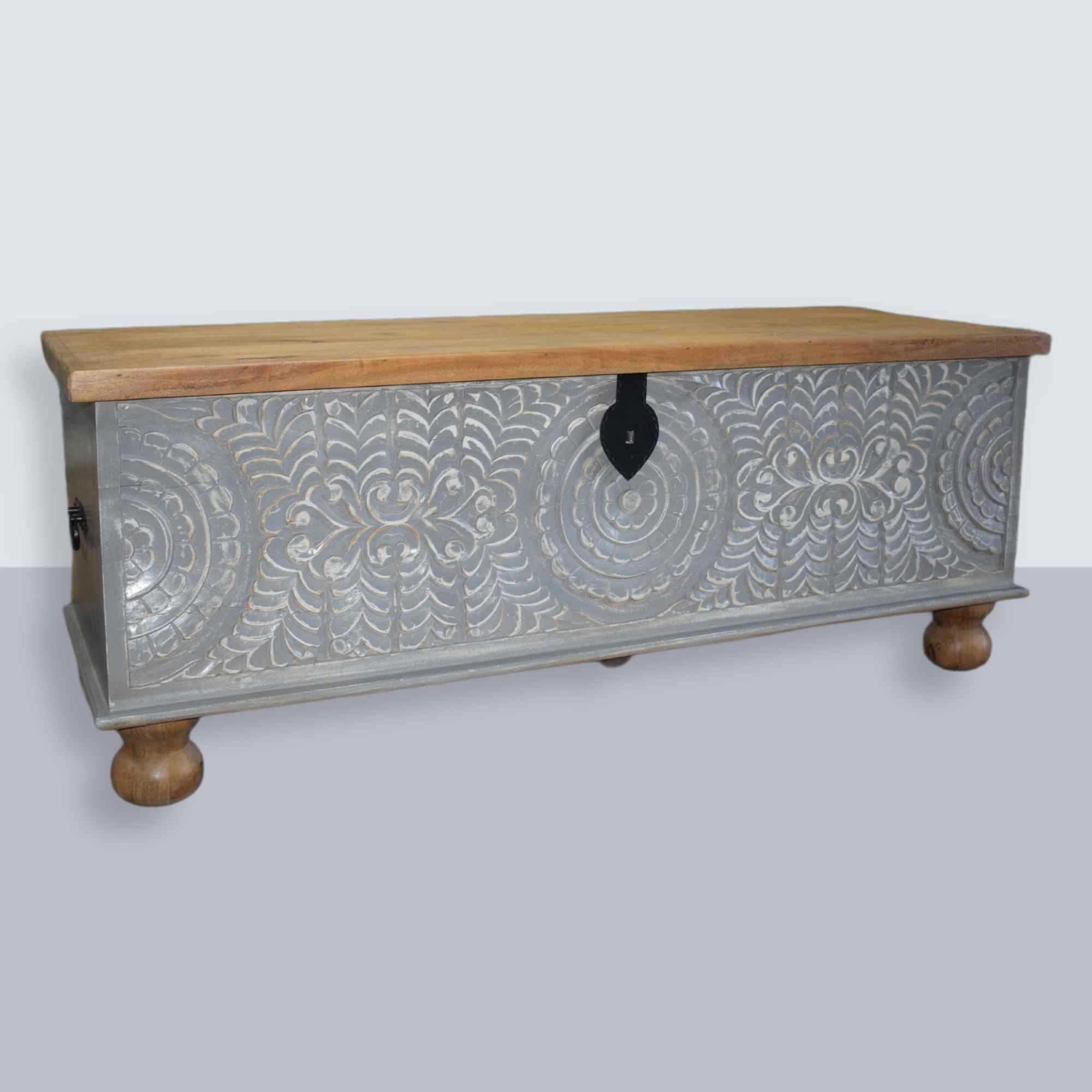 INDORE CARVED INDIAN TRUNK