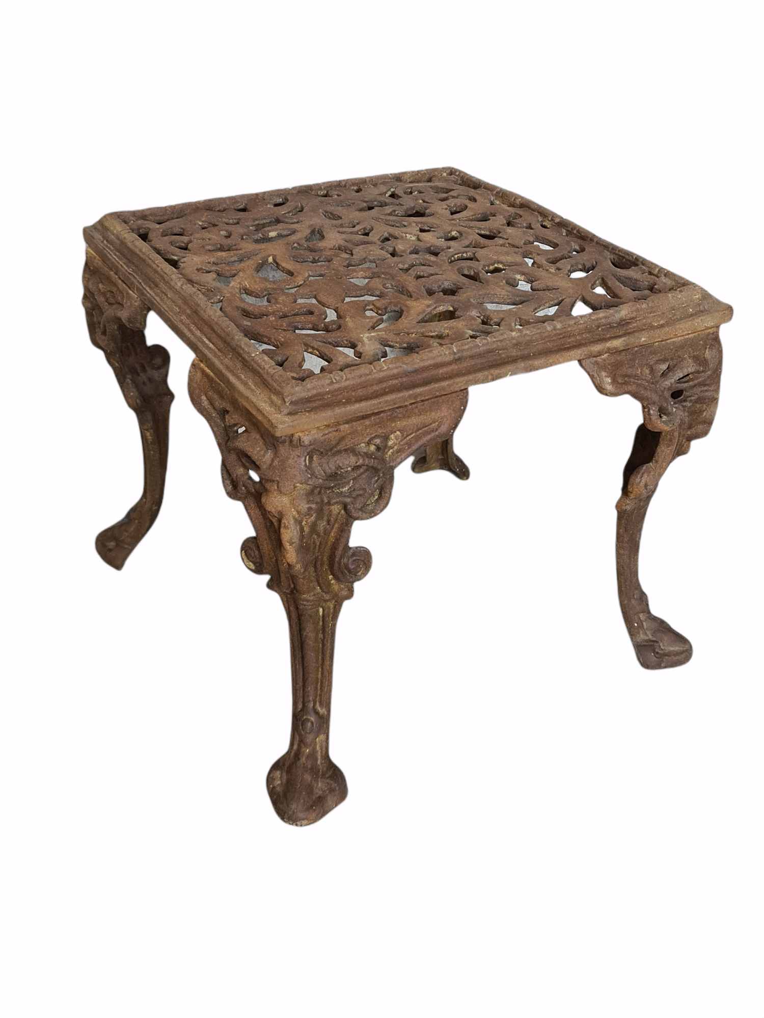 Roma cast iron Table